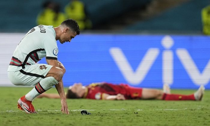 HLV Bồ Đào Nha nói gì sau khi bị loại sớm khỏi EURO 2020?