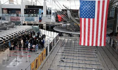 Mỹ mở cửa biên giới sau 20 tháng, du khách nhập cảnh cần những yêu cầu gì?