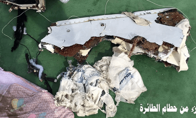 Nghi vấn phi công hút thuốc trong buồng lái khiến máy bay Ai Cập gặp nạn