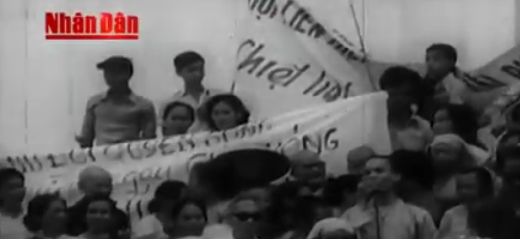 Phim Tài Liệu Việt Nam- Vài hình ảnh về giải phóng Sài Gòn.mp4